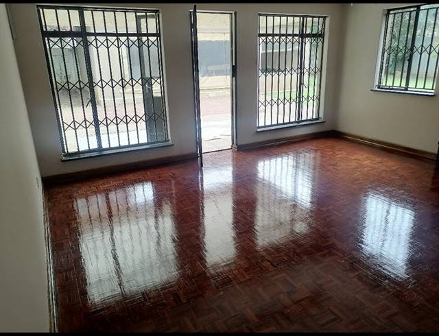 4 bed property to rent in KIBLER PARK